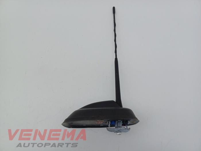 Używane Antena Mini Mini (F55) 1.5 12V Cooper D Cena € 39,99 Procedura marży oferowane przez Venema Autoparts