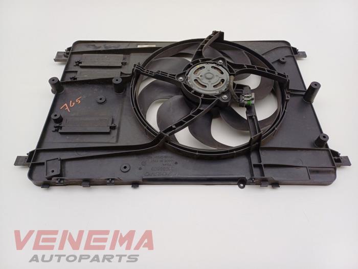 Używane Wentylator Volvo V40 (MV) 2.0 T4 16V Cena € 149,99 Procedura marży oferowane przez Venema Autoparts