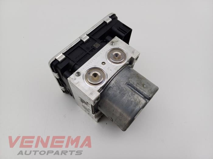 Used ABS pump Volkswagen Tiguan (AD1) 1.4 TSI 16V Price € 124,99 Margin scheme offered by Venema Autoparts