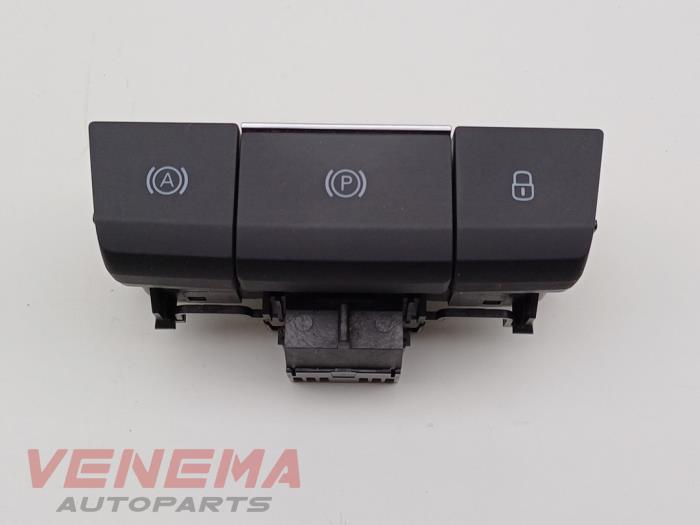 Używane Przelacznik hamulca postojowego Seat Leon (KLB) 1.5 TSI 16V Cena € 19,99 Procedura marży oferowane przez Venema Autoparts