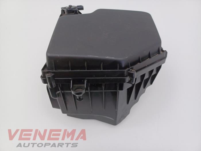 Begagnade Luftfilterhus Volvo V40 (MV) 2.0 T4 16V Pris € 34,99 Marginaltabell erbjuds av Venema Autoparts