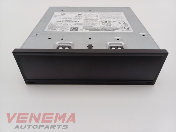 Usagé Module navigation Seat Leon (KLB) 1.5 TSI 16V Prix € 374,99 Règlement à la marge proposé par Venema Autoparts