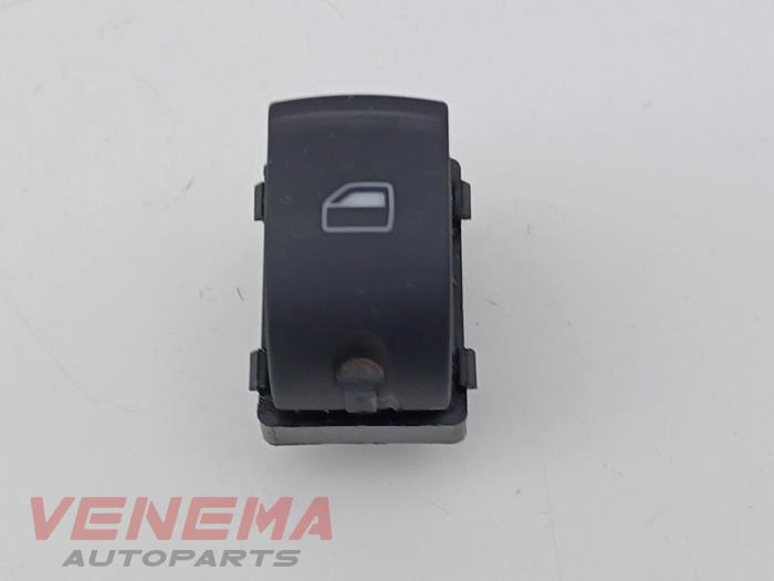 Usados Interruptor de ventanilla eléctrica Audi A6 Avant (C6) 2.0 T FSI 16V Precio € 9,99 Norma de margen ofrecido por Venema Autoparts