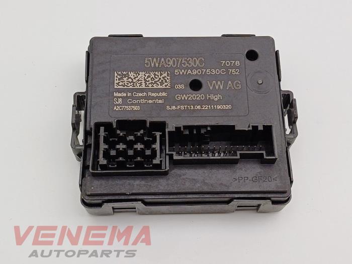 Używane Modul gateway Seat Leon (KLB) 1.5 TSI 16V Cena € 94,99 Procedura marży oferowane przez Venema Autoparts