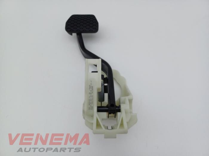 Używane Pedal hamulca BMW 2 serie (F23) 218i 1.5 TwinPower Turbo 12V Cena € 39,99 Procedura marży oferowane przez Venema Autoparts