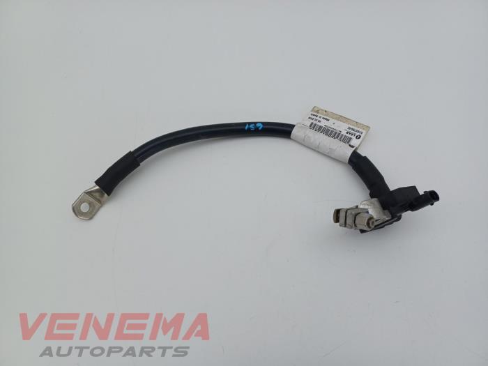 Używane Biegun akumulator Audi A6 Avant (C6) 2.0 T FSI 16V Cena € 19,99 Procedura marży oferowane przez Venema Autoparts