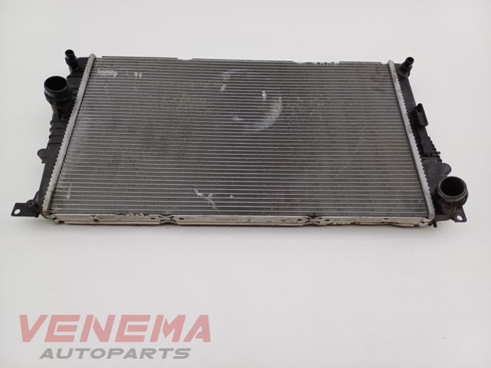 Usagé Radiateur BMW 2 serie (F23) 218i 1.5 TwinPower Turbo 12V Prix € 174,99 Règlement à la marge proposé par Venema Autoparts