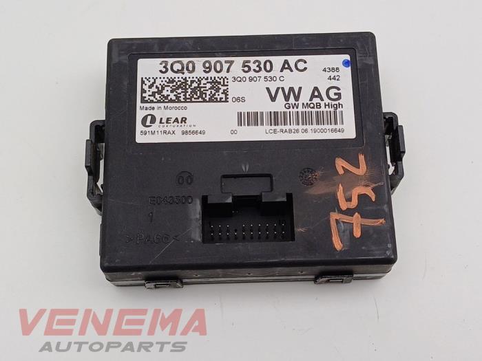 Używane Modul gateway Volkswagen T-Roc I 1.5 TSI 16V Cena € 39,99 Procedura marży oferowane przez Venema Autoparts
