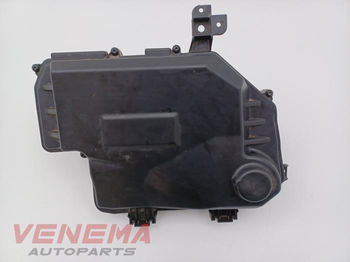 Begagnade Luftfilterhus Audi A6 Avant (C6) 2.0 T FSI 16V Pris € 49,99 Marginaltabell erbjuds av Venema Autoparts