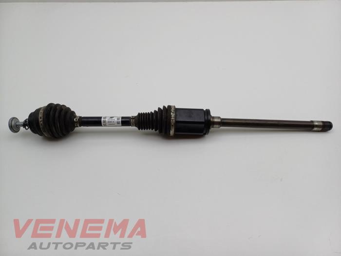 Usagé Arbre de transmission avant droit BMW 3 serie Touring (G21) 320e xDrive 2.0 TwinPower Turbo 16V Prix € 499,99 Règlement à la marge proposé par Venema Autoparts