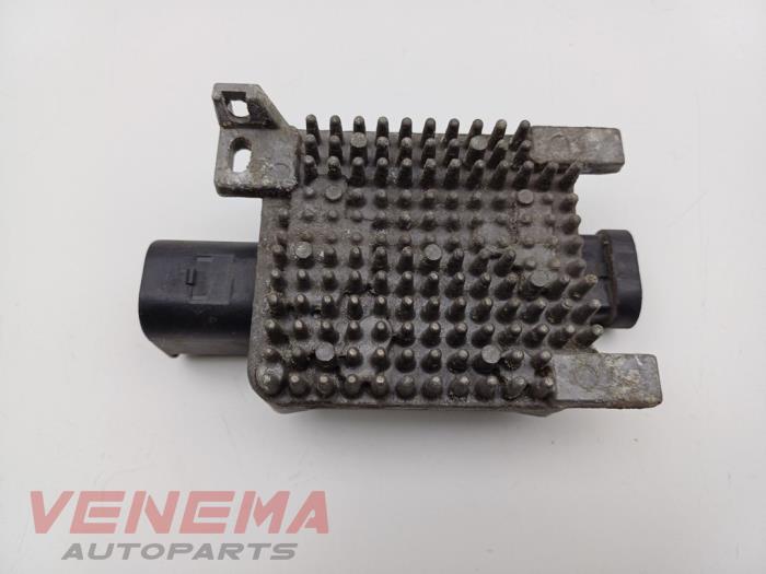 Używane Modul wentylator BMW 3 serie Touring (F31) 316d 2.0 16V Cena € 29,99 Procedura marży oferowane przez Venema Autoparts