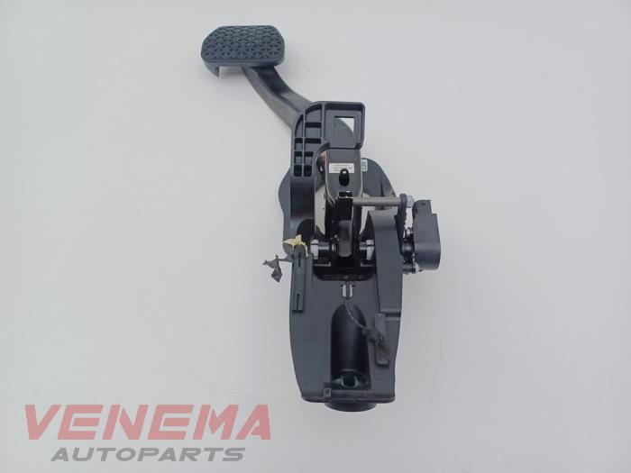 Używane Pedal hamulca BMW 3 serie Touring (G21) 320e xDrive 2.0 TwinPower Turbo 16V Cena € 44,99 Procedura marży oferowane przez Venema Autoparts