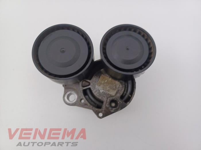 Usados Tensor correa múltiple BMW 3 serie Touring (F31) 316d 2.0 16V Precio € 39,99 Norma de margen ofrecido por Venema Autoparts