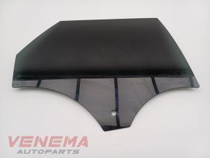 Begagnade Dörrfönster, 4-dörrars, höger bak Ford Mondeo IV Wagon 2.0 16V Pris € 49,99 Marginaltabell erbjuds av Venema Autoparts