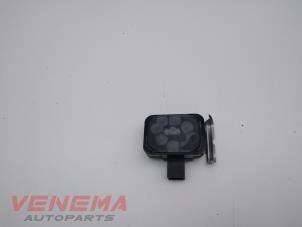 Begagnade Regnsensor Ford Mondeo IV Wagon 2.0 16V Pris € 24,99 Marginaltabell erbjuds av Venema Autoparts