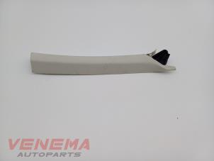Usagé Revêtement montant avant droit Volkswagen Passat (3G2) 2.0 TDI 16V 150 Prix € 19,99 Règlement à la marge proposé par Venema Autoparts