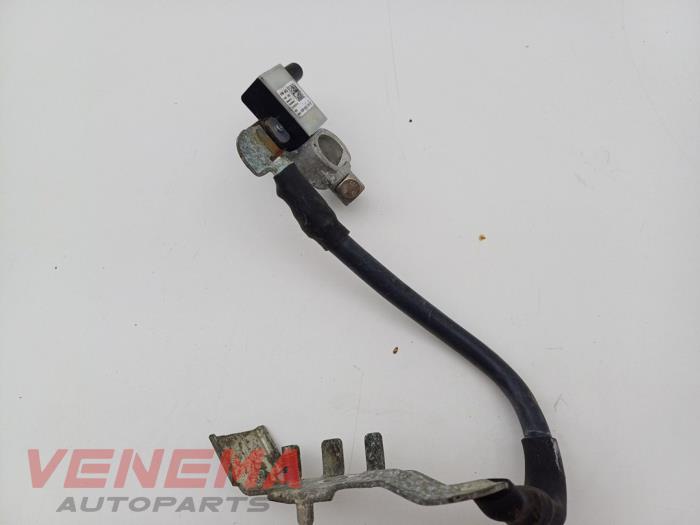 Begagnade Batterisensor Volkswagen Passat (3G2) 2.0 TDI 16V 150 Pris € 19,99 Marginaltabell erbjuds av Venema Autoparts