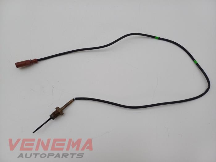 Usagé Sensor température d’échappement Volkswagen Passat (3G2) 2.0 TDI 16V 150 Prix € 39,99 Règlement à la marge proposé par Venema Autoparts
