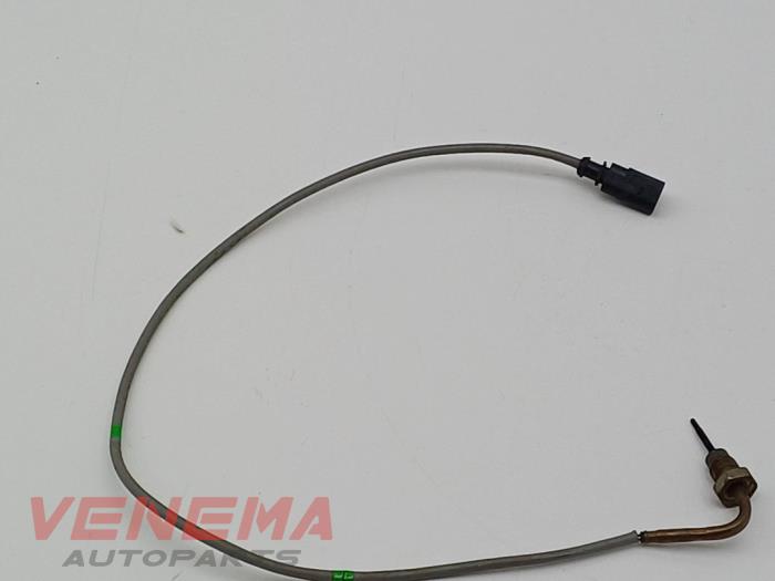 Usagé Sensor température d’échappement Volkswagen Passat (3G2) 2.0 TDI 16V 150 Prix € 29,99 Règlement à la marge proposé par Venema Autoparts