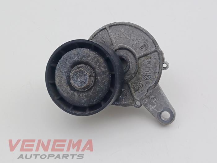 Usados Rodillo tensor correa múltiple Volkswagen Passat (3G2) 2.0 TDI 16V 150 Precio € 19,99 Norma de margen ofrecido por Venema Autoparts