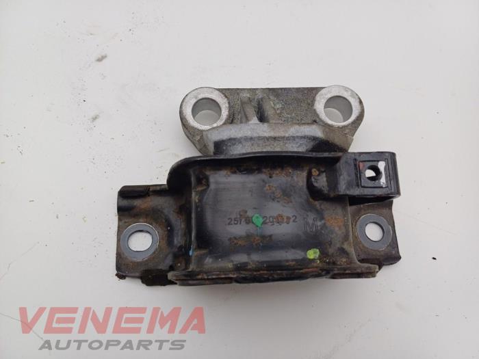 Used Engine mount Opel Corsa E 1.2 16V Price € 9,99 Margin scheme offered by Venema Autoparts