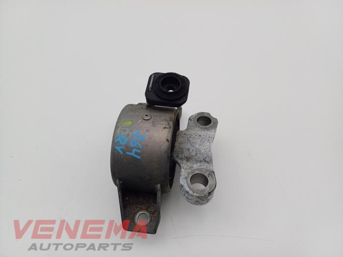 Used Engine mount Opel Corsa E 1.2 16V Price € 9,99 Margin scheme offered by Venema Autoparts