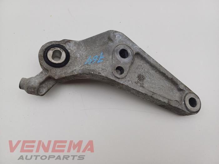 Used Engine mount Opel Corsa E 1.2 16V Price € 14,99 Margin scheme offered by Venema Autoparts