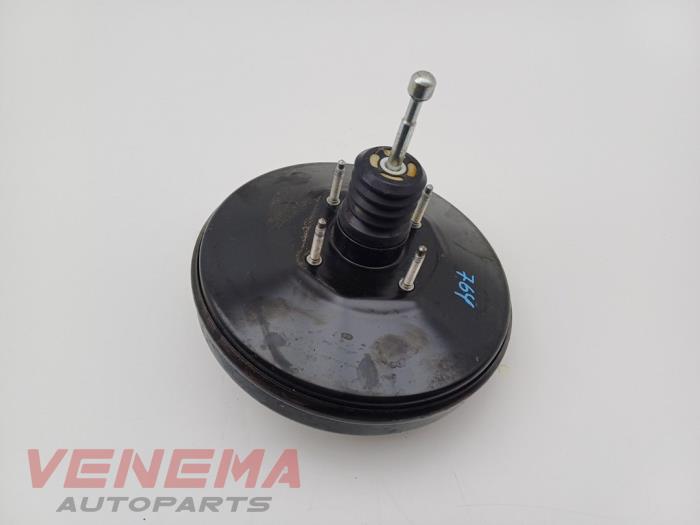 Usagé Servo frein Opel Corsa E 1.2 16V Prix € 19,99 Règlement à la marge proposé par Venema Autoparts