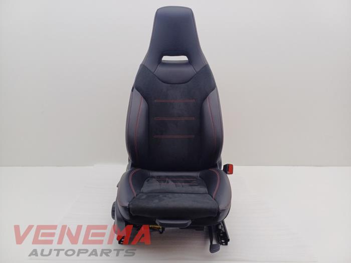 Używane Fotel prawy Mercedes A (177.0) 1.5 A-180d Cena € 199,99 Procedura marży oferowane przez Venema Autoparts