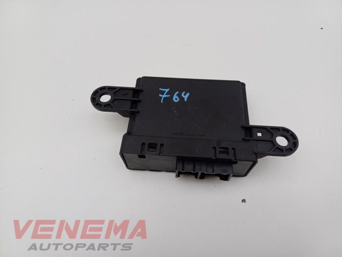Usados Módulo PDC Opel Corsa E 1.2 16V Precio € 34,99 Norma de margen ofrecido por Venema Autoparts