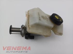 Begagnade Huvudcylinder Volkswagen Polo VI (AW1) 1.0 MPi 12V Pris € 14,99 Marginaltabell erbjuds av Venema Autoparts
