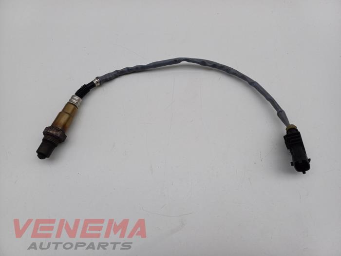 Usagé Sonde lambda Opel Corsa E 1.2 16V Prix € 9,99 Règlement à la marge proposé par Venema Autoparts