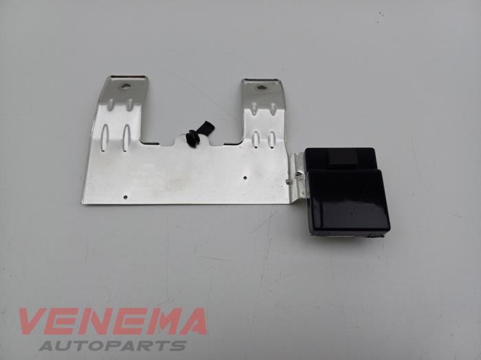 Używane Antena GPS Audi A1 Sportback (8XA/8XF) 1.4 TFSI ACT 16V Cena € 19,99 Procedura marży oferowane przez Venema Autoparts