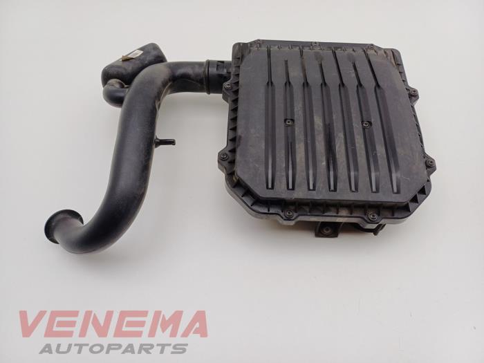 Begagnade Luftfilterhus Volkswagen Polo VI (AW1) 1.0 MPi 12V Pris € 49,99 Marginaltabell erbjuds av Venema Autoparts