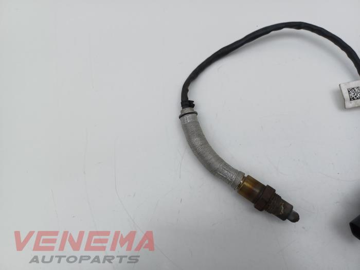 Lambda probe from a BMW 3 serie Touring (G21) 330e xDrive 2.0 TwinPower Turbo 16V 2022