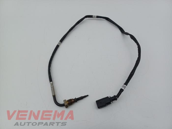 Usagé Sensor température d’échappement Volkswagen Golf VII Variant (AUVV) 1.6 TDI BlueMotion 16V Prix € 29,99 Règlement à la marge proposé par Venema Autoparts