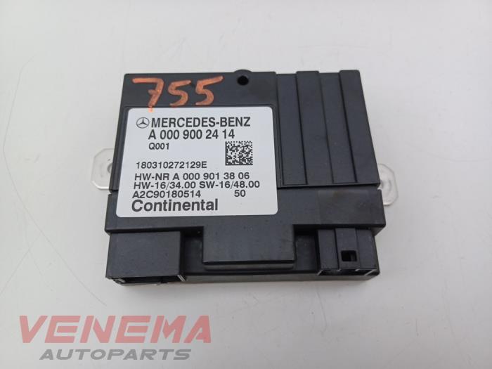 Usagé Module pompe carburant Mercedes E (C238) E-300 2.0 Turbo 16V Prix € 29,99 Règlement à la marge proposé par Venema Autoparts