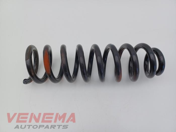 Begagnade Bakre spolfjäder Mercedes E (C238) E-300 2.0 Turbo 16V Pris € 19,99 Marginaltabell erbjuds av Venema Autoparts