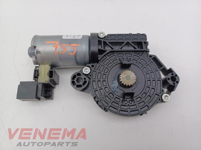 Używane Silnik szyberdachu Mercedes E (C238) E-300 2.0 Turbo 16V Cena € 39,99 Procedura marży oferowane przez Venema Autoparts