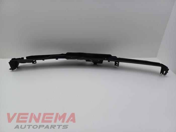 Używane Parawan Mercedes E (C238) E-300 2.0 Turbo 16V Cena € 34,99 Procedura marży oferowane przez Venema Autoparts