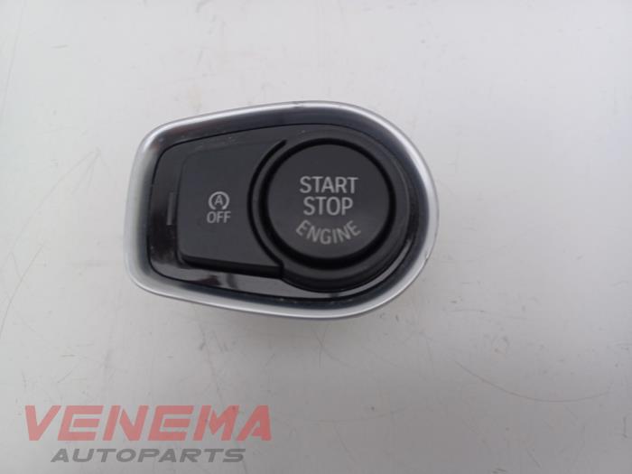 Używane Przelacznik Start/Stop BMW X1 (F48) xDrive 20i 2.0 16V Twin Power Turbo Cena € 9,99 Procedura marży oferowane przez Venema Autoparts