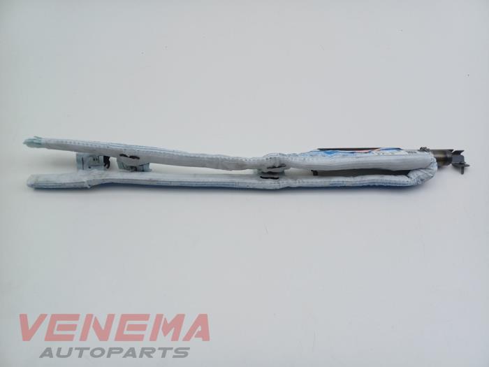 Używane Kurtyna prawa Seat Leon ST (5FF) 1.6 TDI 16V Cena € 49,99 Procedura marży oferowane przez Venema Autoparts