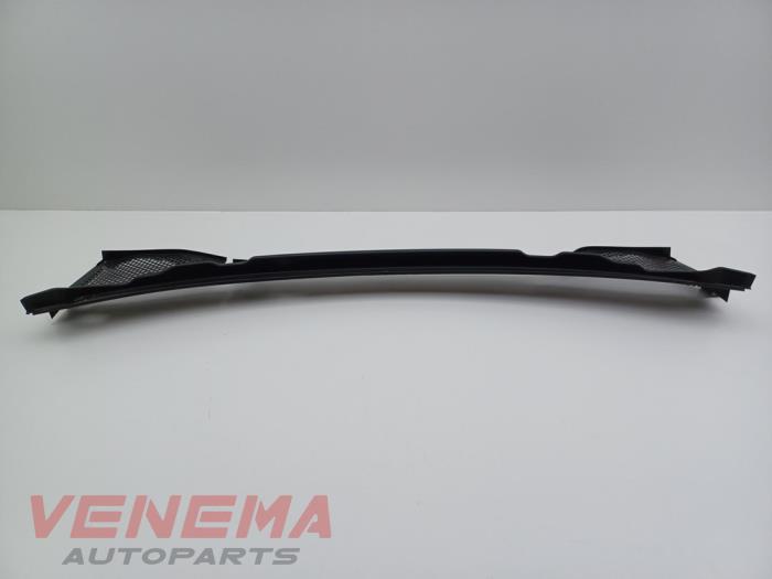 Używane Parawan Seat Leon ST (5FF) 1.6 TDI 16V Cena € 19,99 Procedura marży oferowane przez Venema Autoparts