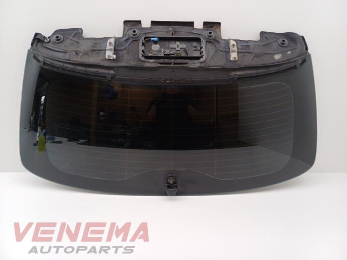 Usados Ventanilla detrás BMW 3 serie Touring (F31) 320d 2.0 16V Precio € 99,99 Norma de margen ofrecido por Venema Autoparts