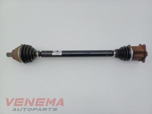 Usagé Arbre de transmission avant droit Volkswagen Passat (3G2) 2.0 TDI 16V 150 Prix € 74,99 Règlement à la marge proposé par Venema Autoparts