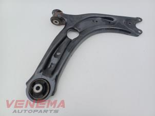 Usagé Bras de suspension avant droit Volkswagen Passat (3G2) 2.0 TDI 16V 150 Prix € 74,99 Règlement à la marge proposé par Venema Autoparts