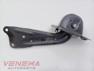 Usagé Bras de suspension arrière droit Volkswagen Passat (3G2) 2.0 TDI 16V 150 Prix € 24,99 Règlement à la marge proposé par Venema Autoparts