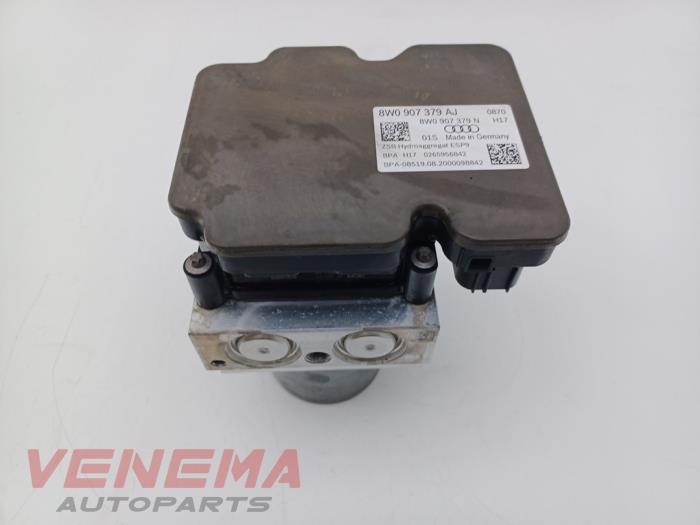 Usagé Pompe ABS Audi A4 Avant (B9) 2.0 35 TFSI Mild Hybrid 16V Prix € 399,99 Règlement à la marge proposé par Venema Autoparts