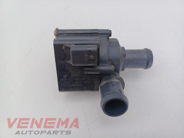Begagnade Extra vattenpump Audi A4 Avant (B9) 2.0 35 TFSI Mild Hybrid 16V Pris € 14,99 Marginaltabell erbjuds av Venema Autoparts