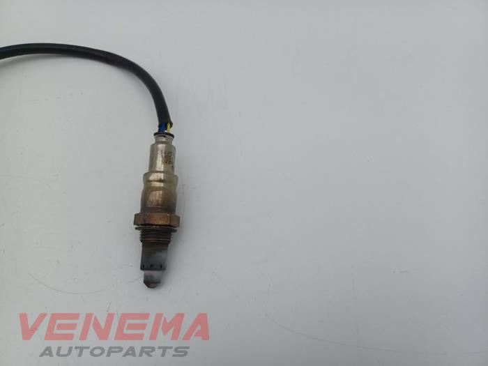 Lambda probe from a Audi A4 Avant (B9) 2.0 35 TFSI Mild Hybrid 16V 2021